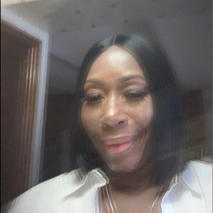 Meet your Posher, Veronica